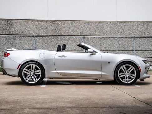Used 2016 Chevrolet Camaro LT RWD image 12