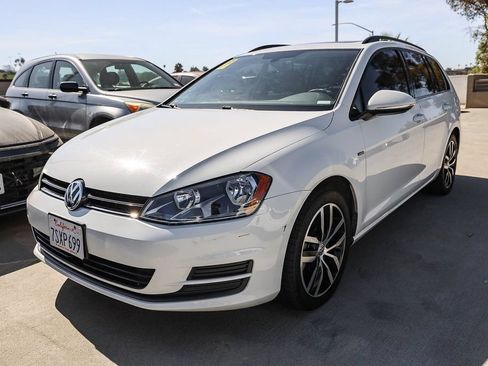 Used 2016 Volkswagen Golf Limited Edition FWD image 2