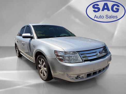 Used 2009 Ford Taurus SEL FWD image 2