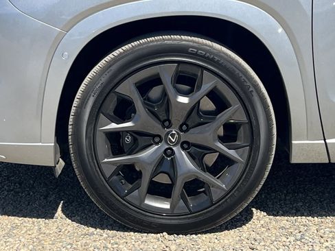Used 2025 Lexus TX 500h AWD w/ Technology Package image 37