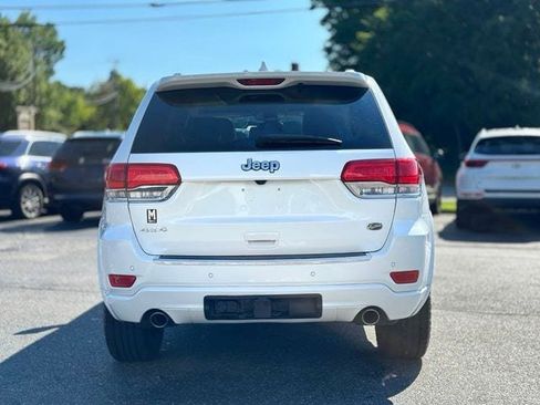 Used 2020 Jeep Grand Cherokee Overland AWD/4WD image 7