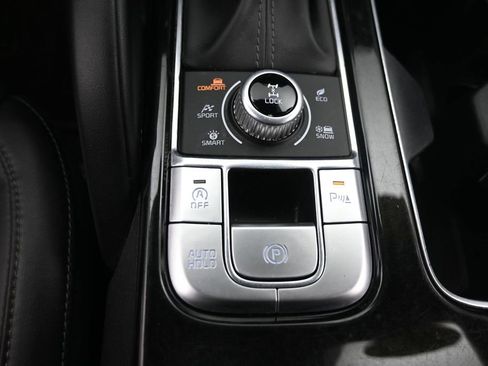 Used 2023 Kia Telluride LX AWD/4WD image 18