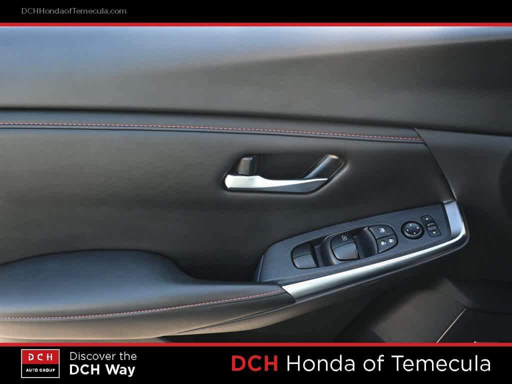 Used 2024 Nissan Sentra SR w/ SR Premium Package FWD image 16