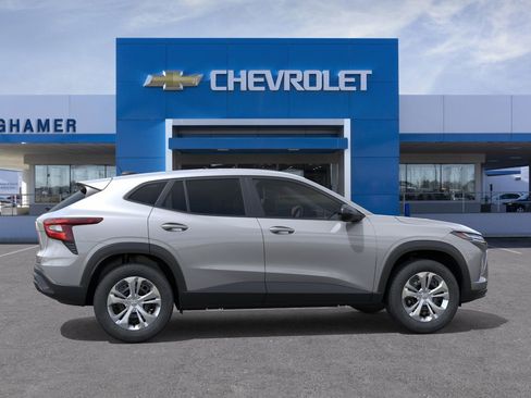 New 2026 Chevrolet Trax LS image 5