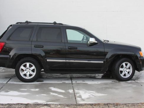 Used 2010 Jeep Grand Cherokee Laredo image 5