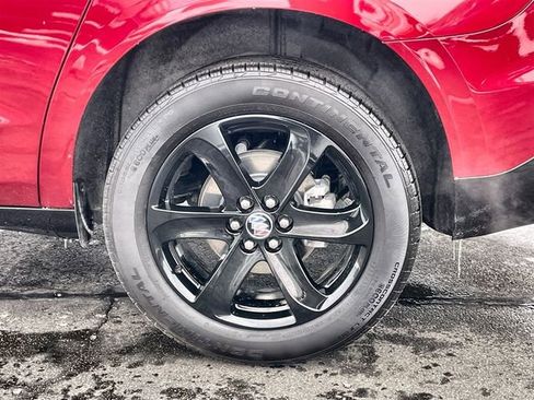 Certified 2023 Buick Enclave Essence w/ Sport Touring Edition image 31