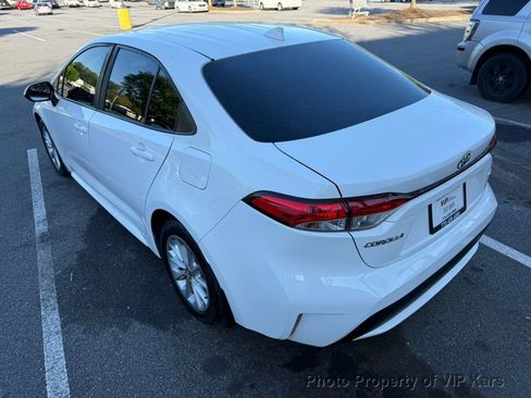 Used 2021 Toyota Corolla LE w/ LE Convenience Package image 7