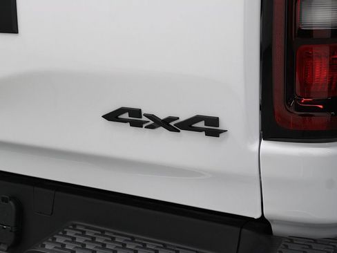 New 2026 RAM 1500 4x4 Crew Cab image 46
