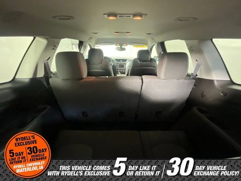 Used 2015 Chevrolet Traverse LT w/ Style and Technology Package FWD image 6