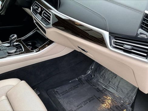 Used 2020 BMW X5 xDrive40i w/ Premium Package image 19