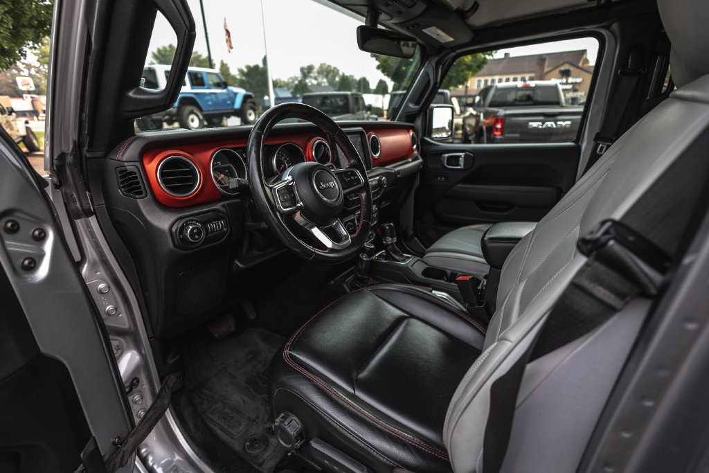 Used 2021 Jeep Gladiator Rubicon AWD/4WD image 16