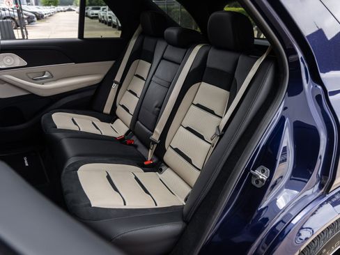 Used 2025 Mercedes-Benz GLE 53 AMG 4MATIC image 29