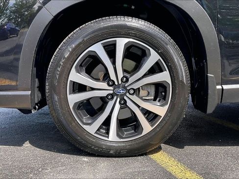 Certified 2023 Subaru Forester Limited AWD/4WD image 10