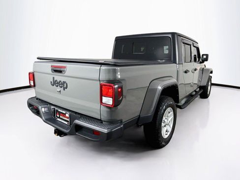 Used 2022 Jeep Gladiator Sport AWD/4WD image 5