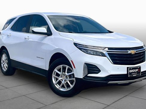 Used 2023 Chevrolet Equinox LT w/ Driver Convenience Package AWD/4WD image 3