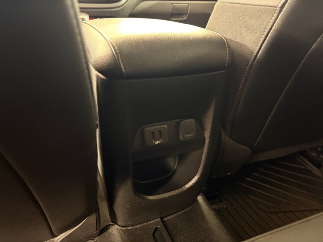 Used 2022 Chevrolet Colorado ZR2 w/ Colorado ZR2 Bison Edition AWD/4WD image 32