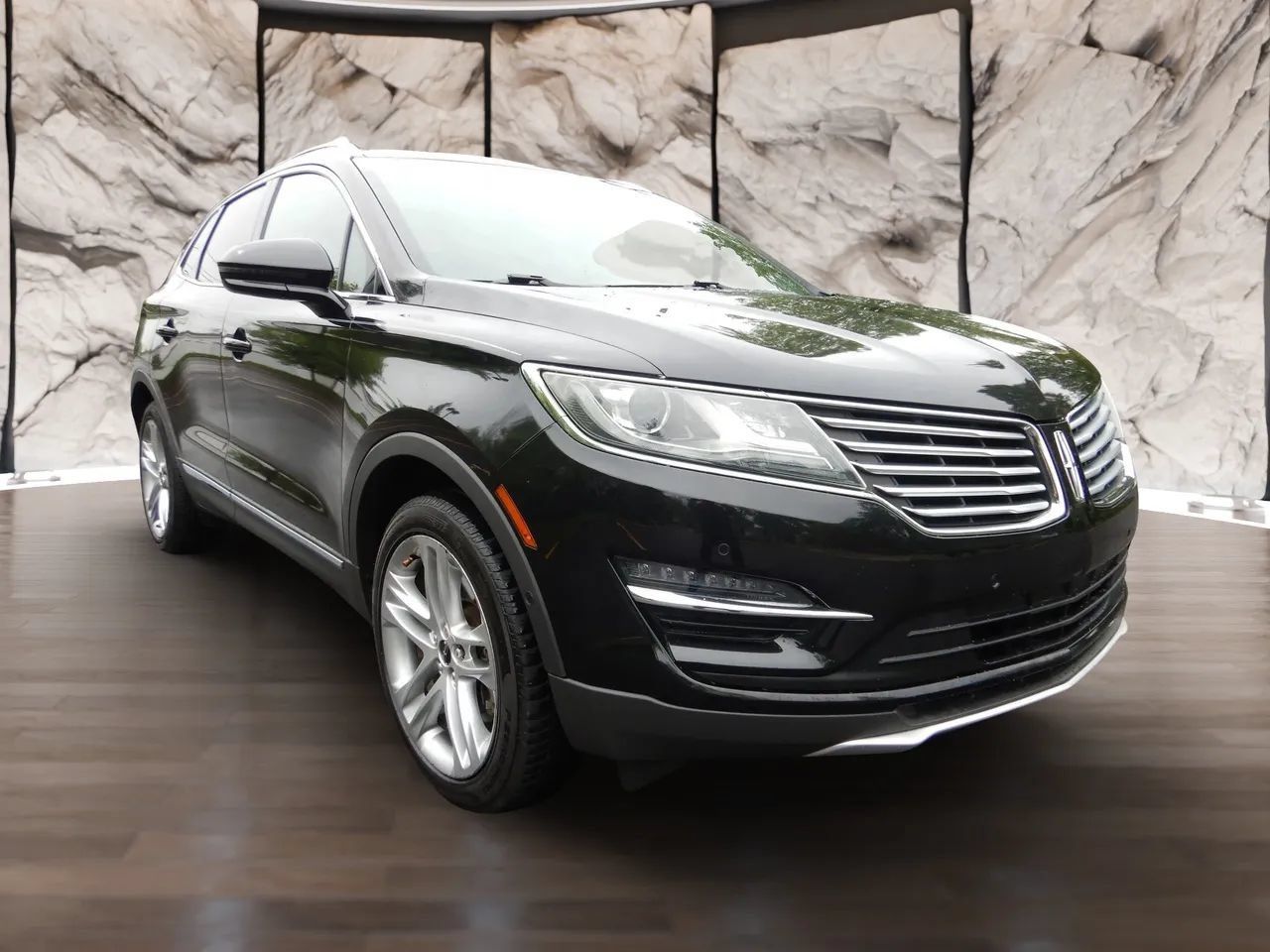 Used 2015 Lincoln MKC AWD w/ Equipment Group 102A Reserve image 4