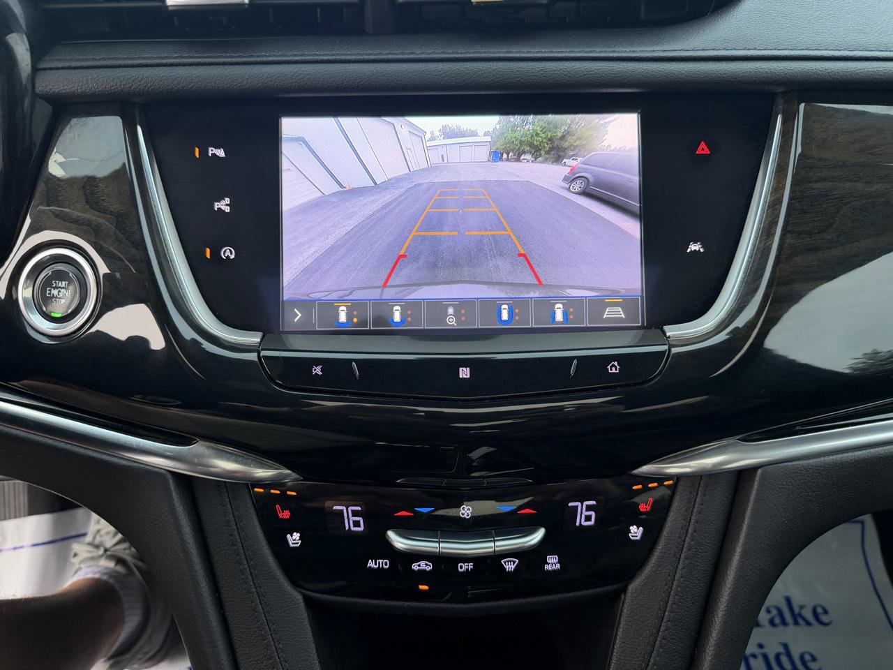 Used 2020 Cadillac XT6 Premium Luxury FWD image 37