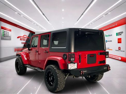 Used 2015 Jeep Wrangler Unlimited Sahara AWD/4WD image 6