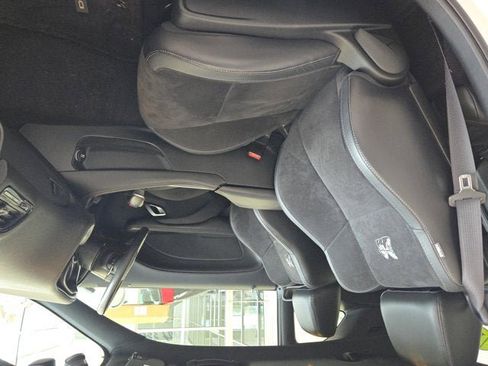 Used 2017 Dodge Challenger R/T Scat Pack w/ Leather Interior Group RWD image 3