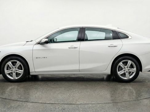 Used 2024 Chevrolet Malibu LT image 5