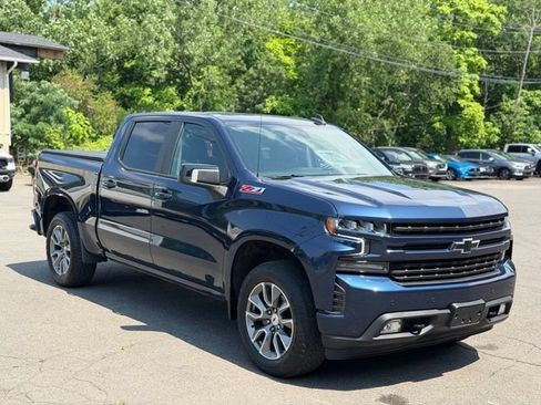Used 2022 Chevrolet Silverado 1500 RST AWD/4WD image 3