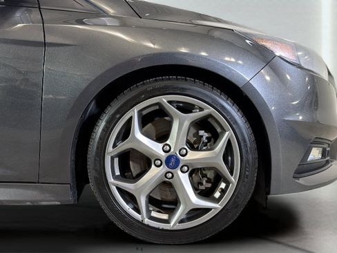 Used 2016 Ford Focus ST FWD image 34