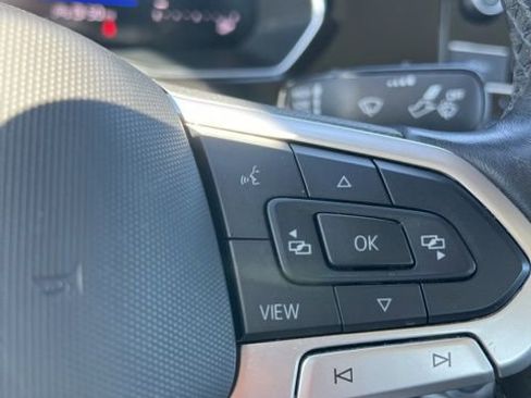 Used 2024 Volkswagen Jetta SE image 14