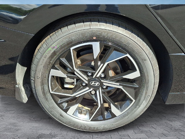 Certified 2025 Hyundai Sonata SEL AWD/4WD image 5