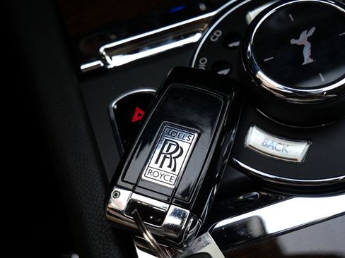 Certified 2015 Rolls-Royce Wraith RWD image 15