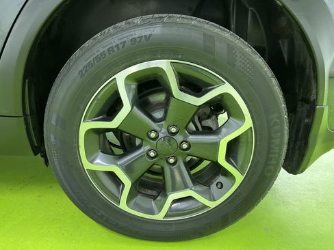 Used 2015 Subaru Crosstrek 2.0i Premium w/ Moonroof Package image 15