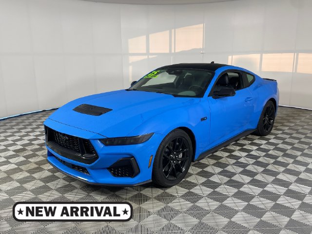 Used 2025 Ford Mustang GT Premium RWD image 1
