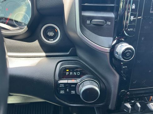 Used 2020 RAM 1500 Big Horn AWD/4WD image 42