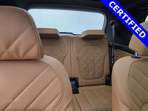 Used 2024 BMW X7 xDrive40i w/ Premium Package image 24