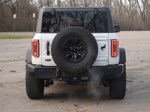 Used 2023 Ford Bronco Wildtrak image 24