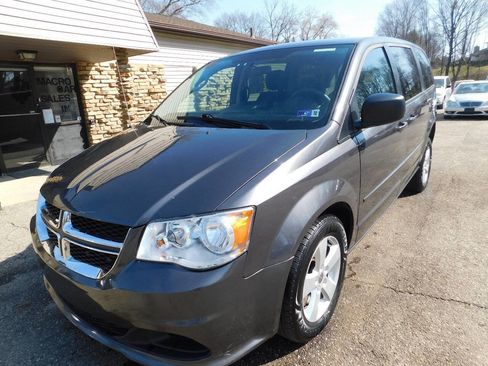 Used 2016 Dodge Grand Caravan SE w/ Quick Order Package 29E SE image 9