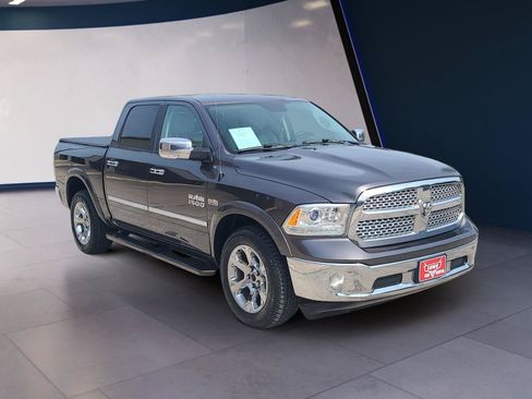 Used 2018 RAM 1500 Laramie AWD/4WD image 7