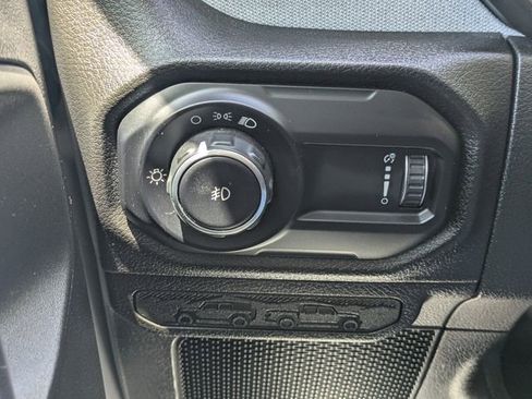 Used 2025 Jeep Wrangler Sport AWD/4WD image 40