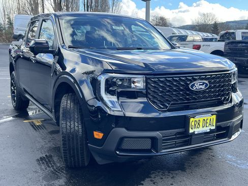 New 2026 Ford Maverick Lariat w/ Black Appearance Package AWD/4WD image 3