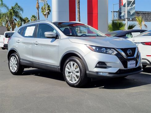 Used 2022 Nissan Rogue Sport SV image 35