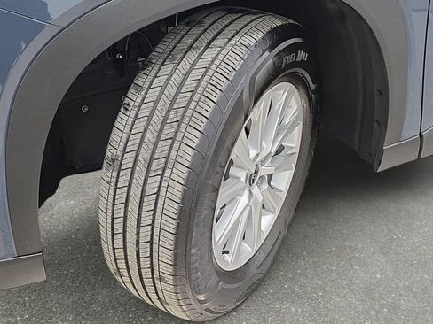 Certified 2025 Toyota Grand Highlander XLE image 27