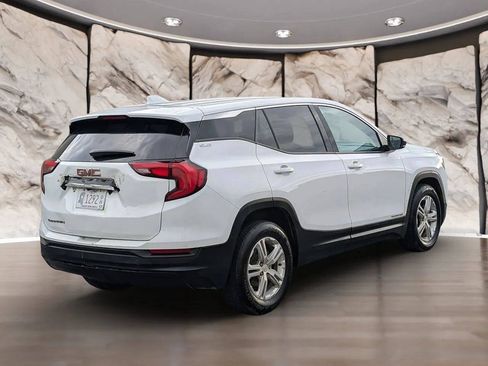 Used 2020 GMC Terrain SLE w/ LPO, Floor Liner Package FWD image 11