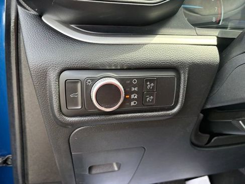 Used 2022 Ford Explorer XLT AWD/4WD image 26