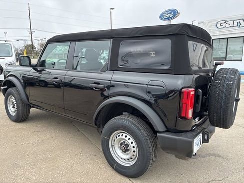 New 2026 Ford Bronco 4-Door AWD/4WD image 3