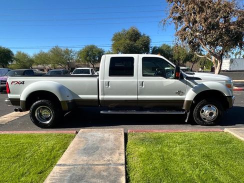 Used 2015 Ford F350 Lariat w/ Lariat Ultimate Package image 3