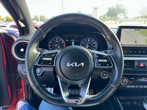 Used 2022 Kia Forte GT-Line w/ GT-Line Premium Package FWD image 7