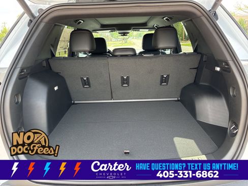 New 2026 Chevrolet Equinox RS w/ Convenience Package III FWD image 12