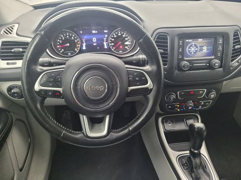 Used 2019 Jeep Compass Latitude w/ Popular Equipment Group FWD image 22