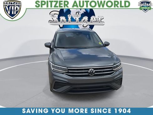 Used 2024 Volkswagen Tiguan SE AWD/4WD image 3