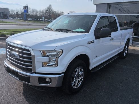 Used 2016 Ford F150 XLT w/ Equipment Group 301A Mid image 4